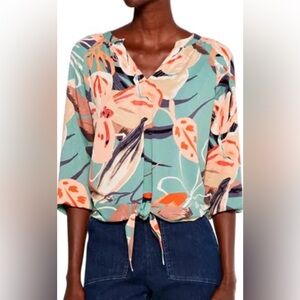 NIC + ZOE Artful Floral Tie Front Blouse Green Red XS | Vacation